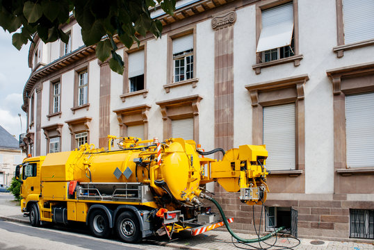 hg-septic-tank-cleaning.jpg